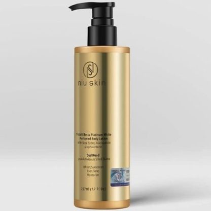 NIU SKIN - Extra Plant Extract More Luminous With Alpha Arbutin, Niacinamide and Vitamin C ( Oud Wood Body Lotion) 480ml